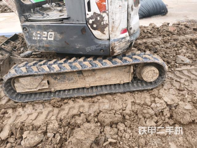 单侧履带整体（整机外观）