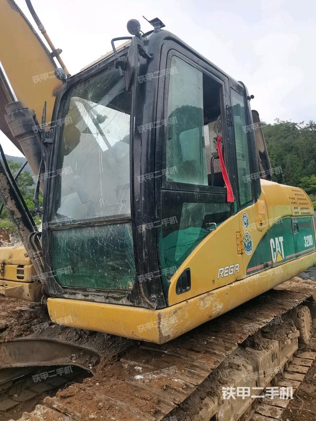 驾驶室左前45度（驾驶室部分）