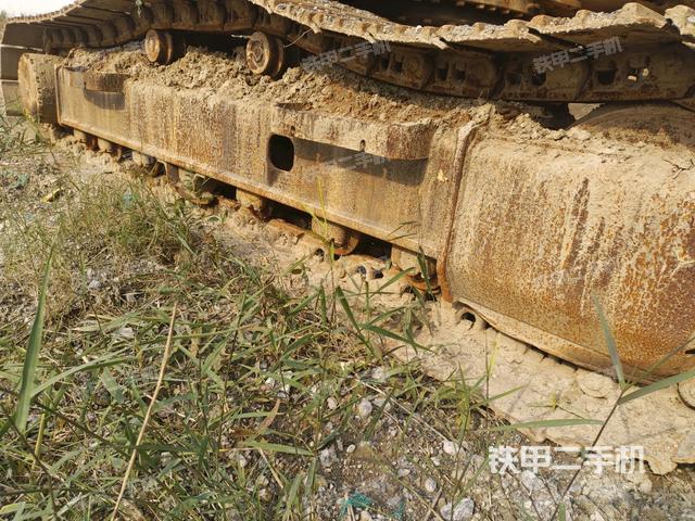 右侧行走马达盖板（行走机构）