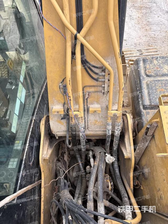 發(fā)動機(jī)室（上車部件）