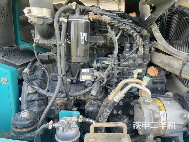 發(fā)動機(jī)整體俯視（整機(jī)外觀）