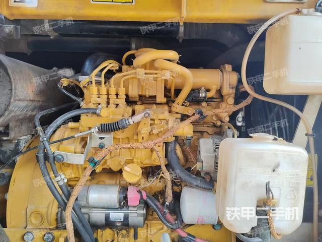 發(fā)動(dòng)機(jī)整體俯視（整機(jī)外觀）