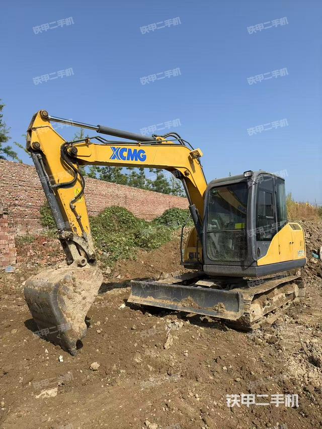 徐工XE75D挖掘机