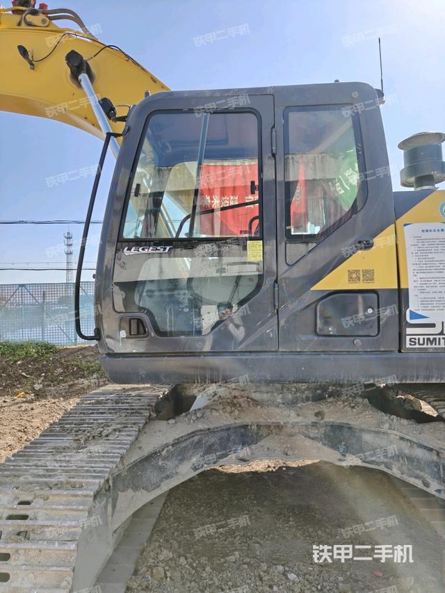 驾驶室整体（整机外观）