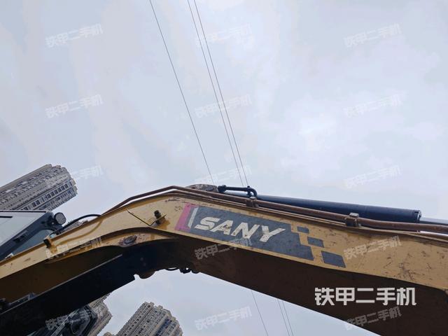 大臂整体 右侧（工作和回转装置）