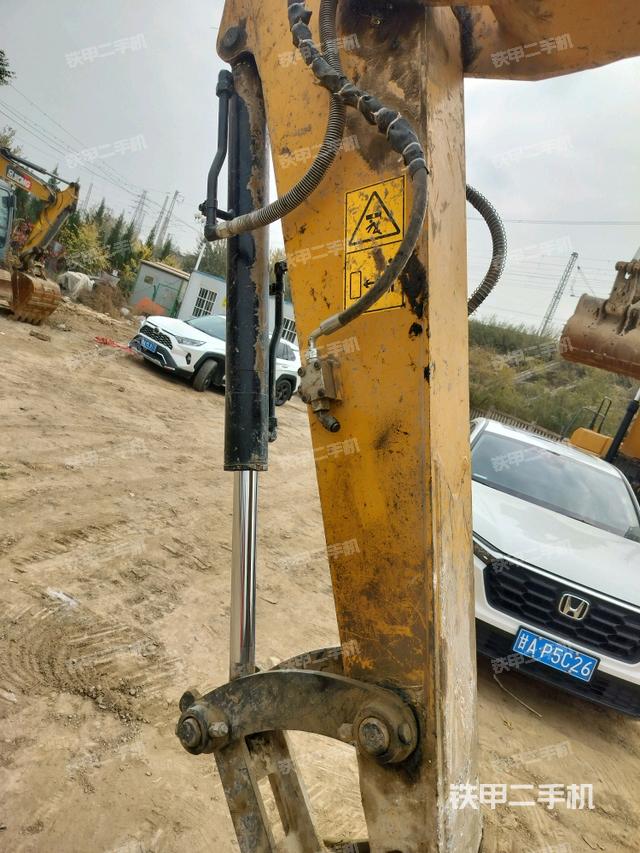 小臂整体左后（工作和回转装置）