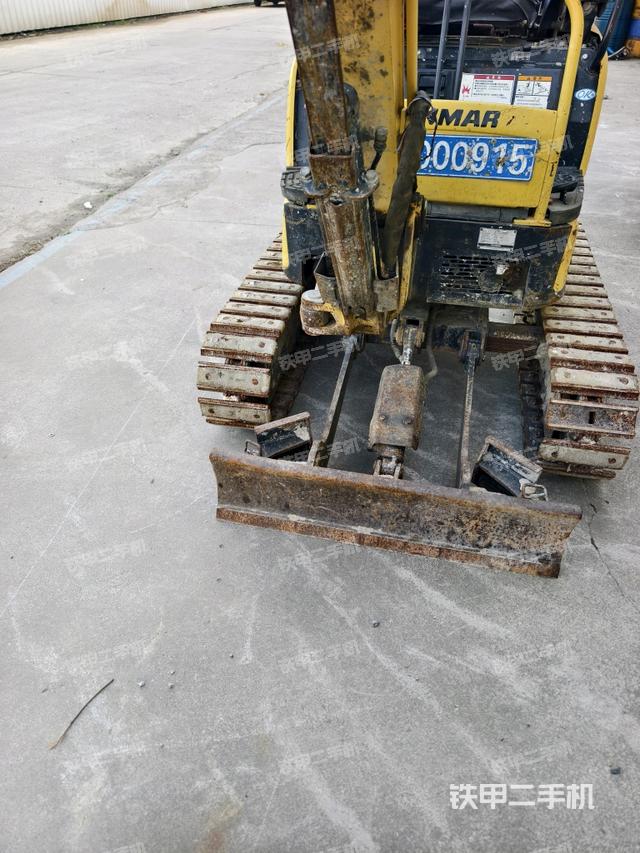 转盘和下车架正前（工作和回转装置）