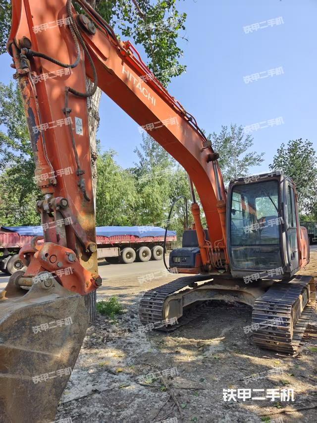 日立ZX120挖掘机