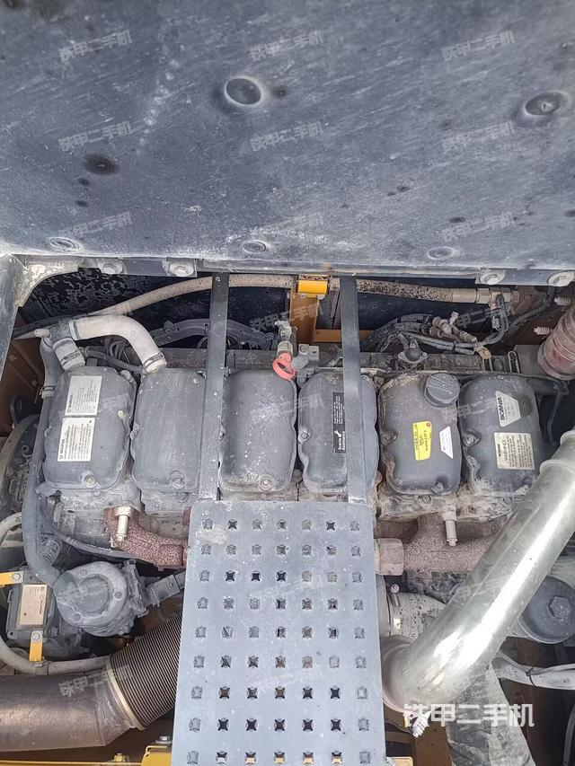 发动机整体俯视（整机外观）