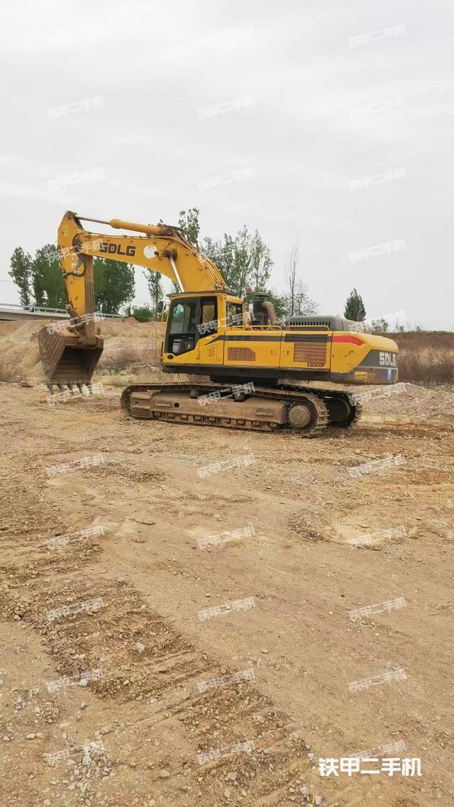 駕駛室整體（整機(jī)外觀）