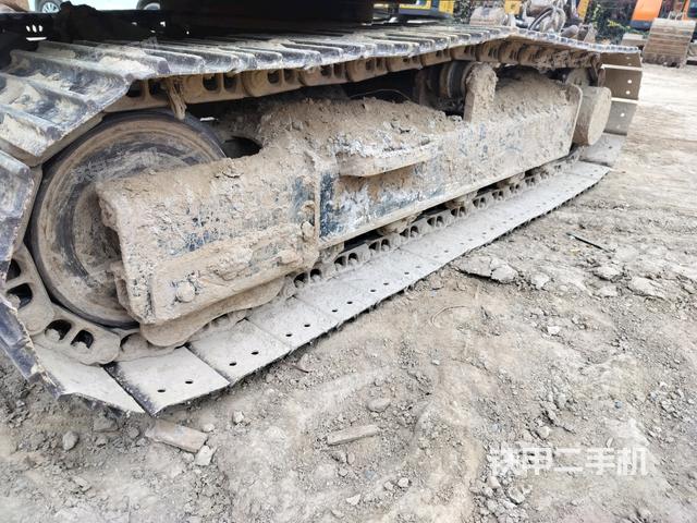 左侧履带整体 （行走机构）