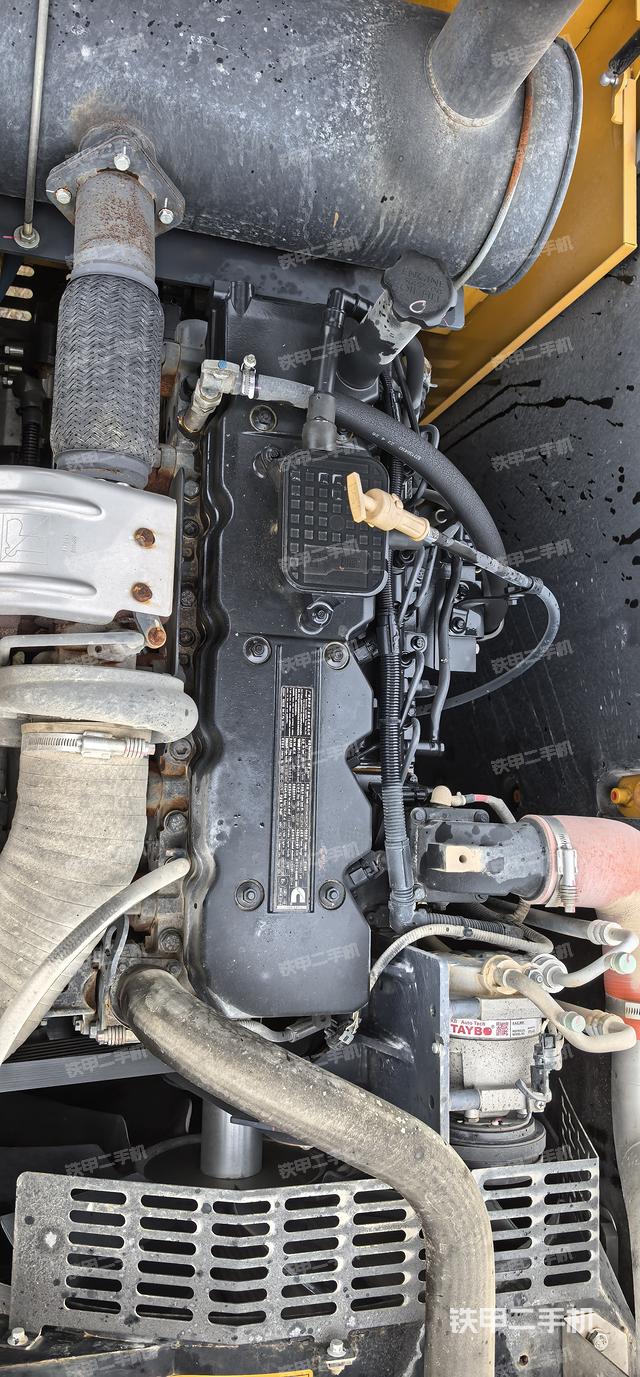 发动机整体俯视（整机外观）