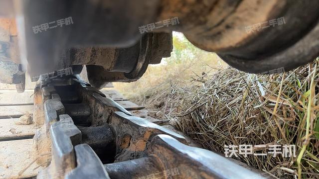 右侧行走马达盖板（行走机构）