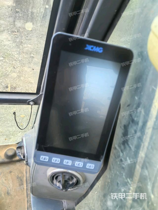 左后方玻璃角标（驾驶室部分）