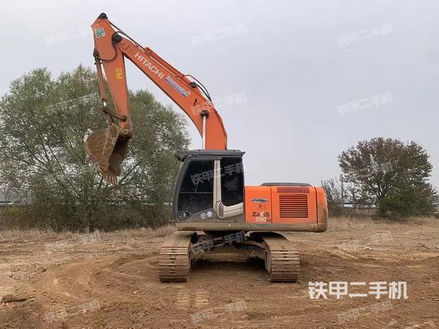 日立ZX200-3挖掘機