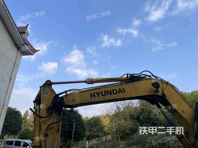 转盘和下车架正前（工作和回转装置）