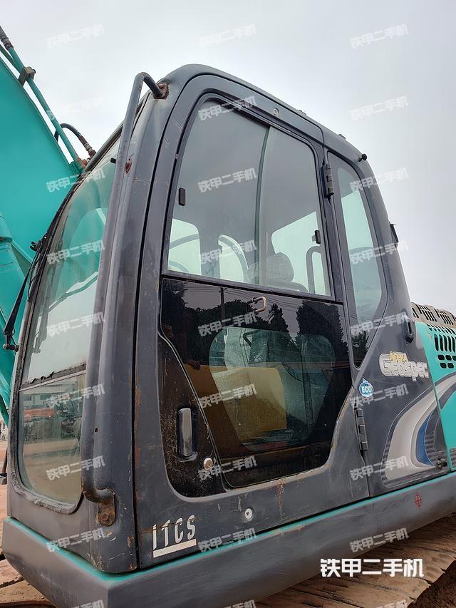 驾驶室整体（整机外观）