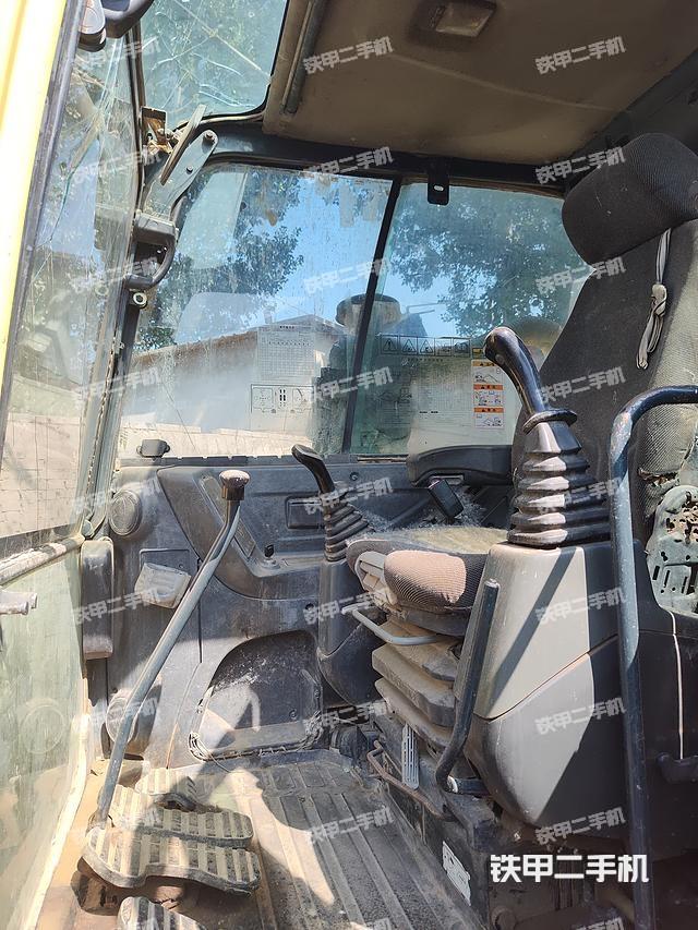 驾驶室整体（整机外观）