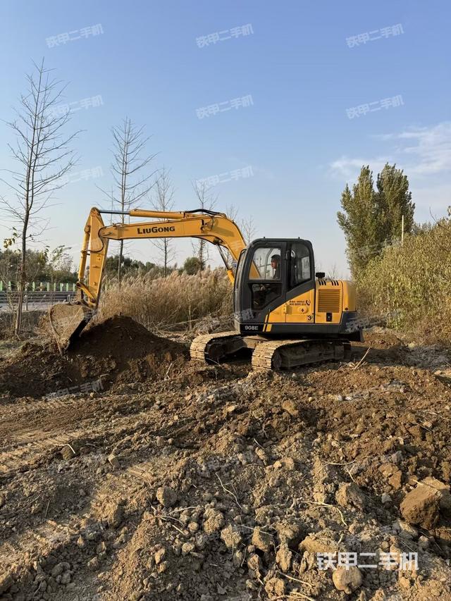 柳工CLG908E挖掘机