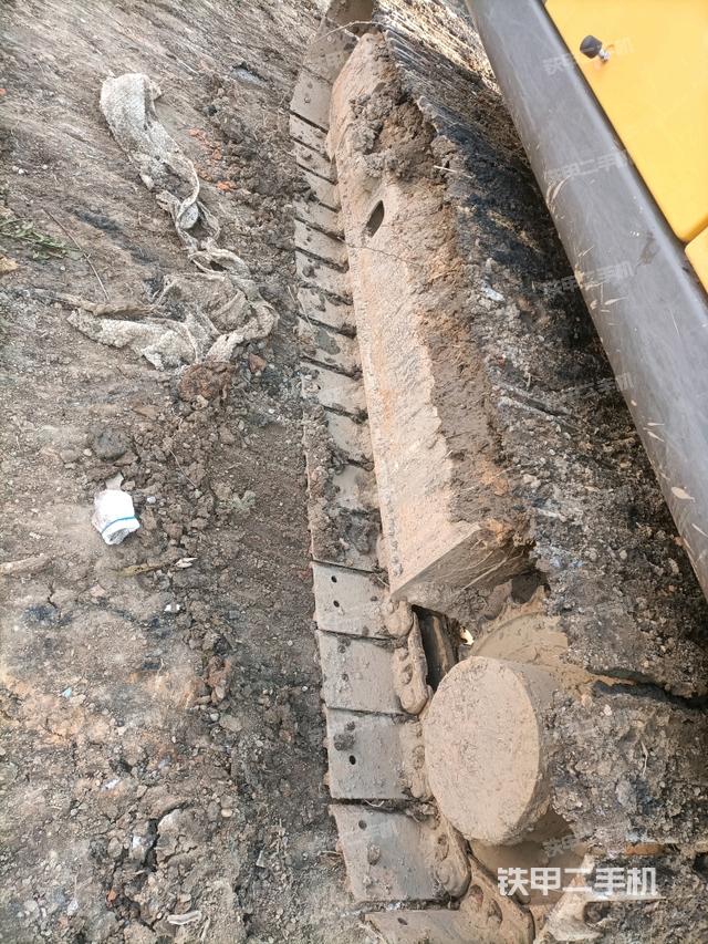 左侧履带整体 （行走机构）