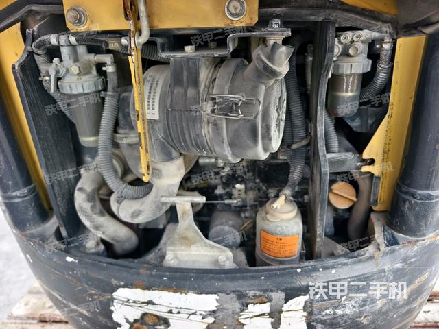 发动机室（上车部件）