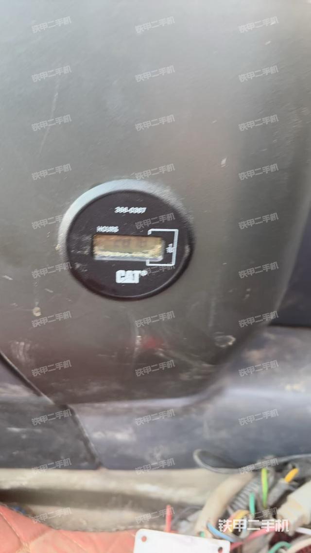 座椅左侧控制台/音响/含左手柄（驾驶室部分）