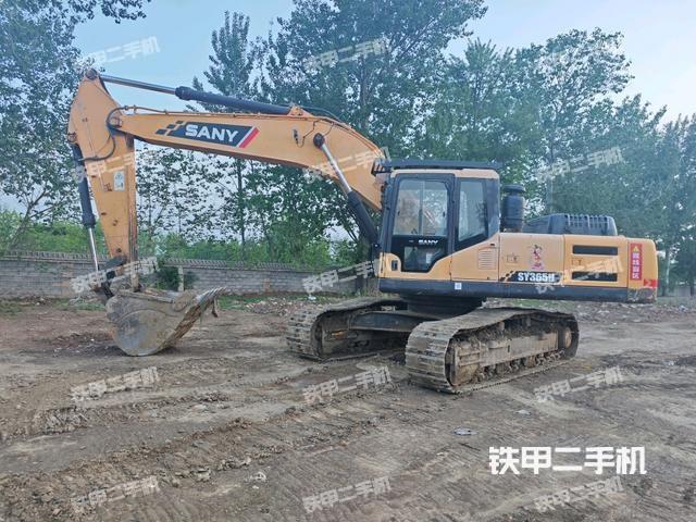 三一重工SY305C挖掘機(jī)