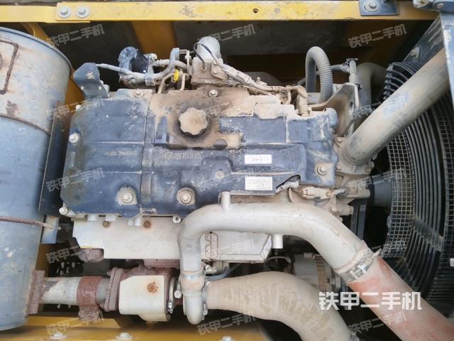 氣門室蓋螺絲特寫（上車部件）