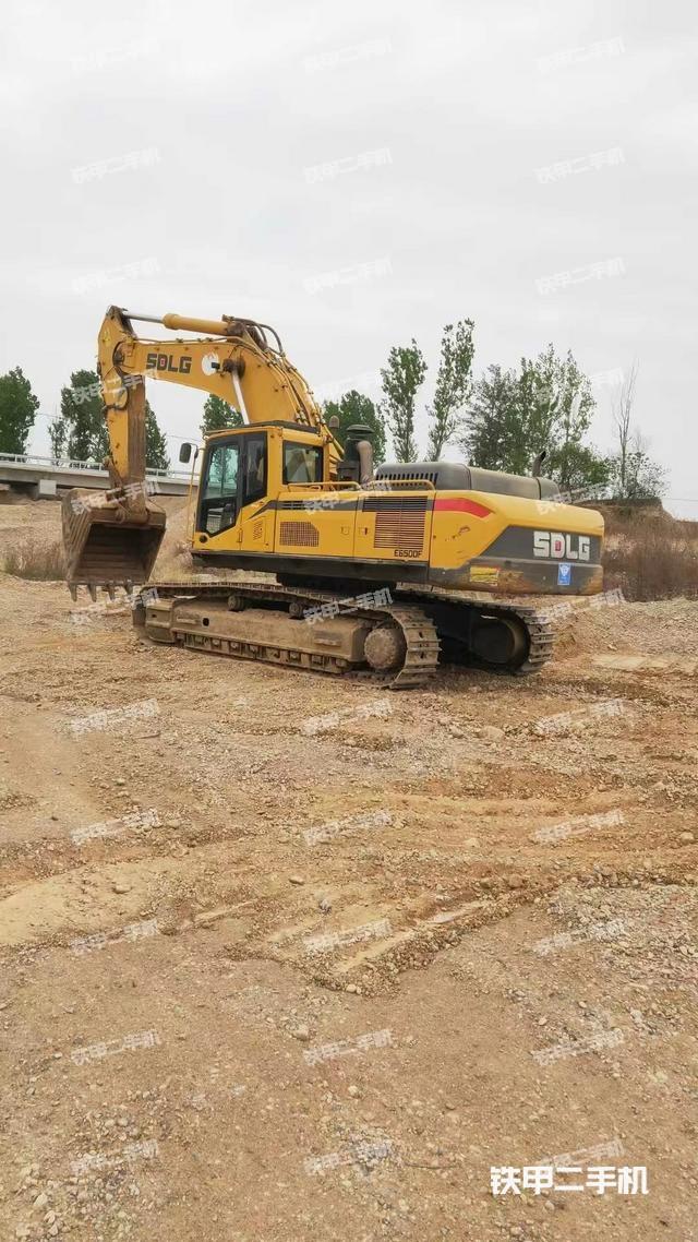 山東臨工E6500F挖掘機(jī)