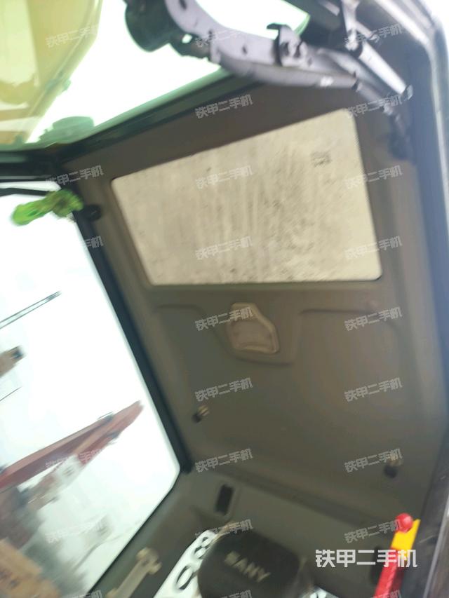 顶棚整体（驾驶室部分）