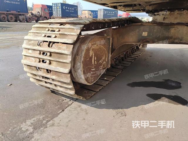 单侧履带整体（整机外观）