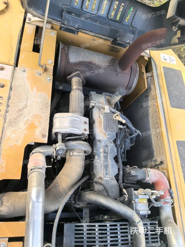 中央回转接头特写（上车部件）