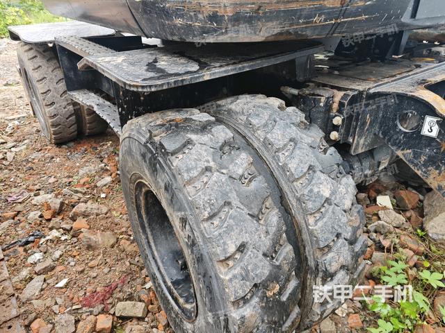 右侧履带整体 （行走机构）