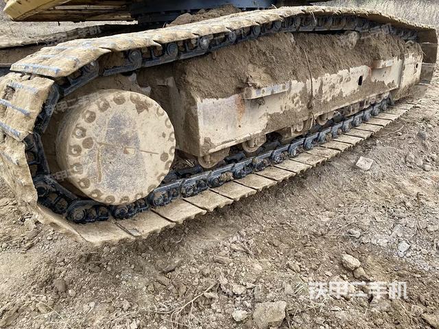 單側(cè)履帶整體（整機(jī)外觀）