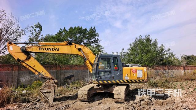 现代R215-7挖掘机