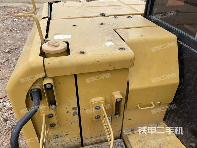 駕駛室頂部（整機(jī)外觀）