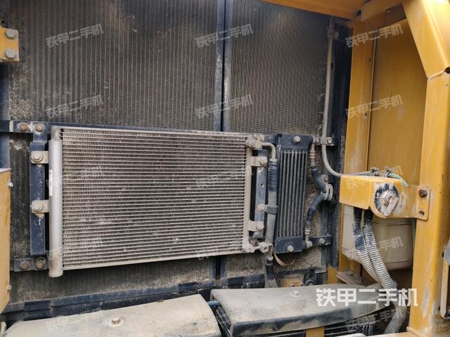 散熱器正面（大件艙室）