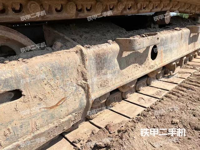 单侧履带整体（整机外观）