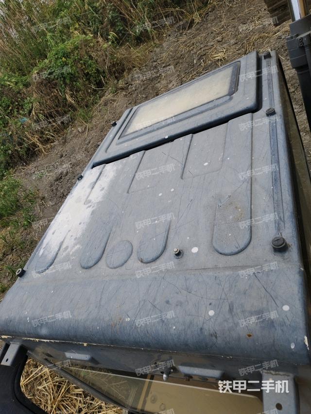 駕駛室頂部俯視（上車部件）