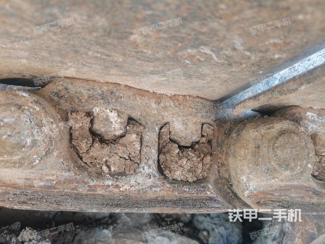 右侧行走马达盖板（行走机构）