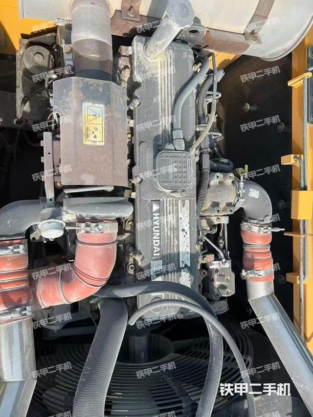 发动机整体俯视（整机外观）