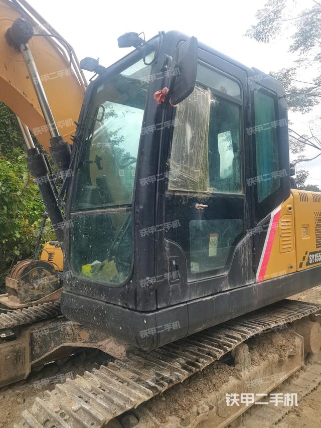 驾驶室左前45度（驾驶室部分）