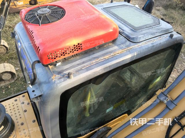 发动机室（上车部件）