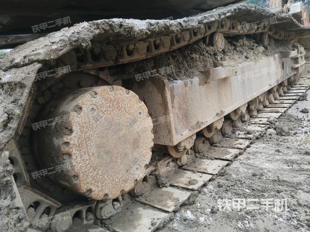 左側(cè)履帶整體?（行走機構(gòu)）