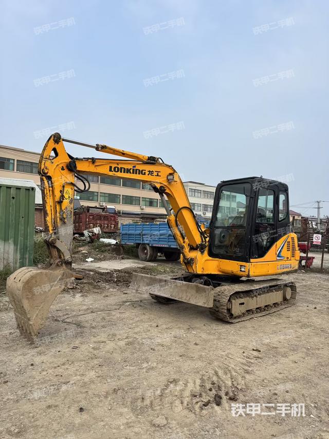 龍工LG6065挖掘機(jī)