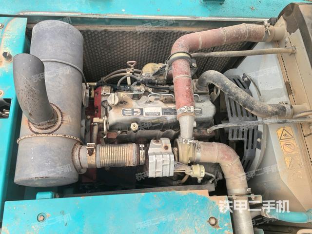 发动机室（上车部件）