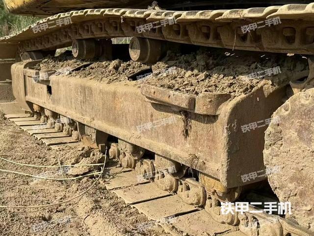 单侧履带整体（整机外观）