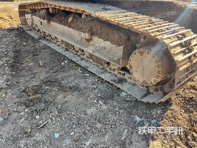 單側(cè)履帶整體（整機(jī)外觀）