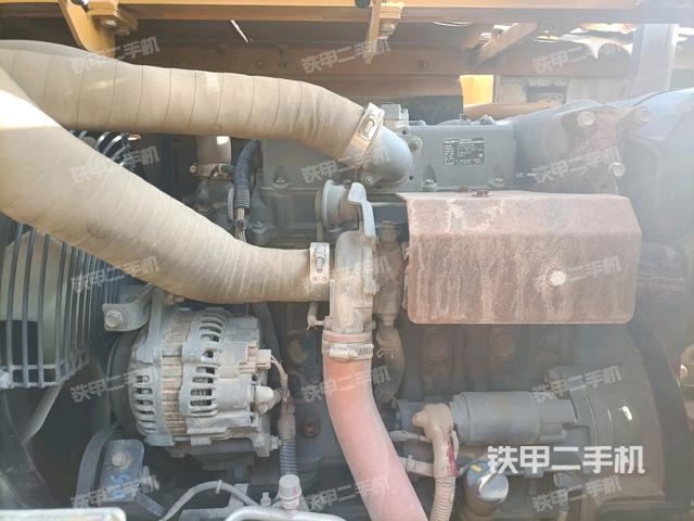 发动机室（上车部件）