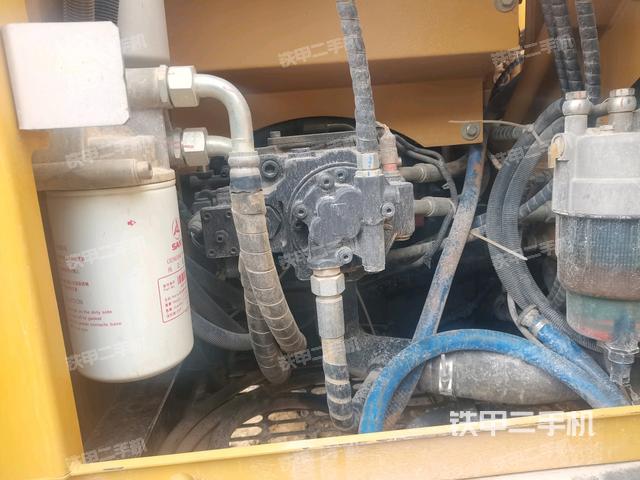 液压泵斜45 左（大件舱室）